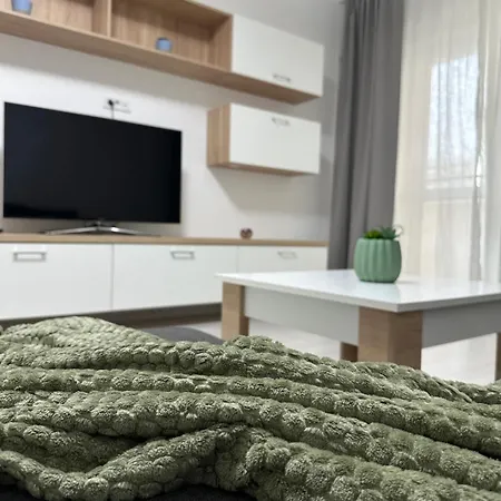 Apartament 2 *